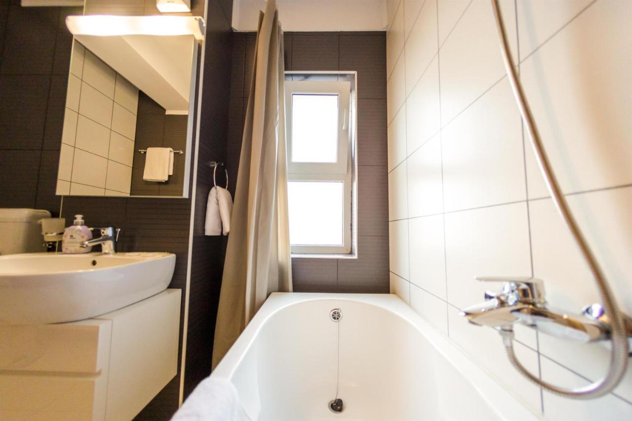 Apartament Business Langa Vivo Mall Lägenhet Baia Mare Exteriör bild